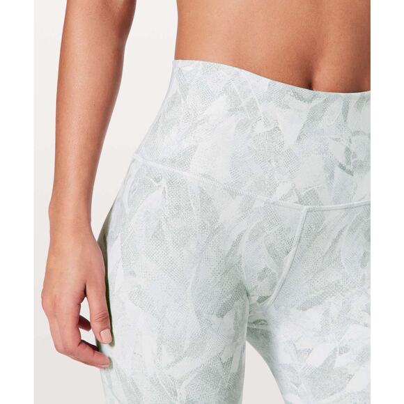 Lululemon Wunder Under Hi-Rise 1/2 Tight Full-On Luxtreme 17" Jasmine Size 4 - Picture 5 of 11